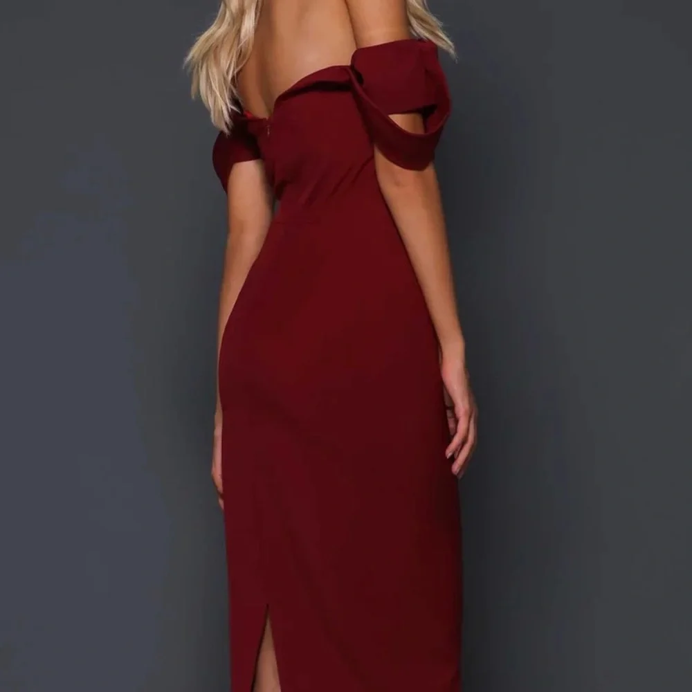 Elle Zeitoune Isla Off the Should Dress IN BLACK - Picture 3 of 7